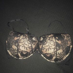 Victoria’s Secret 38D Bra